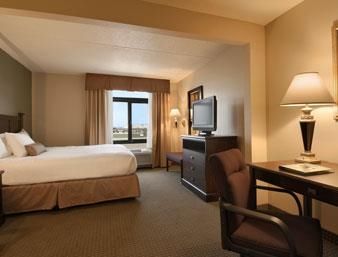 Wingate By Wyndham - Complimentary Area Shuttle