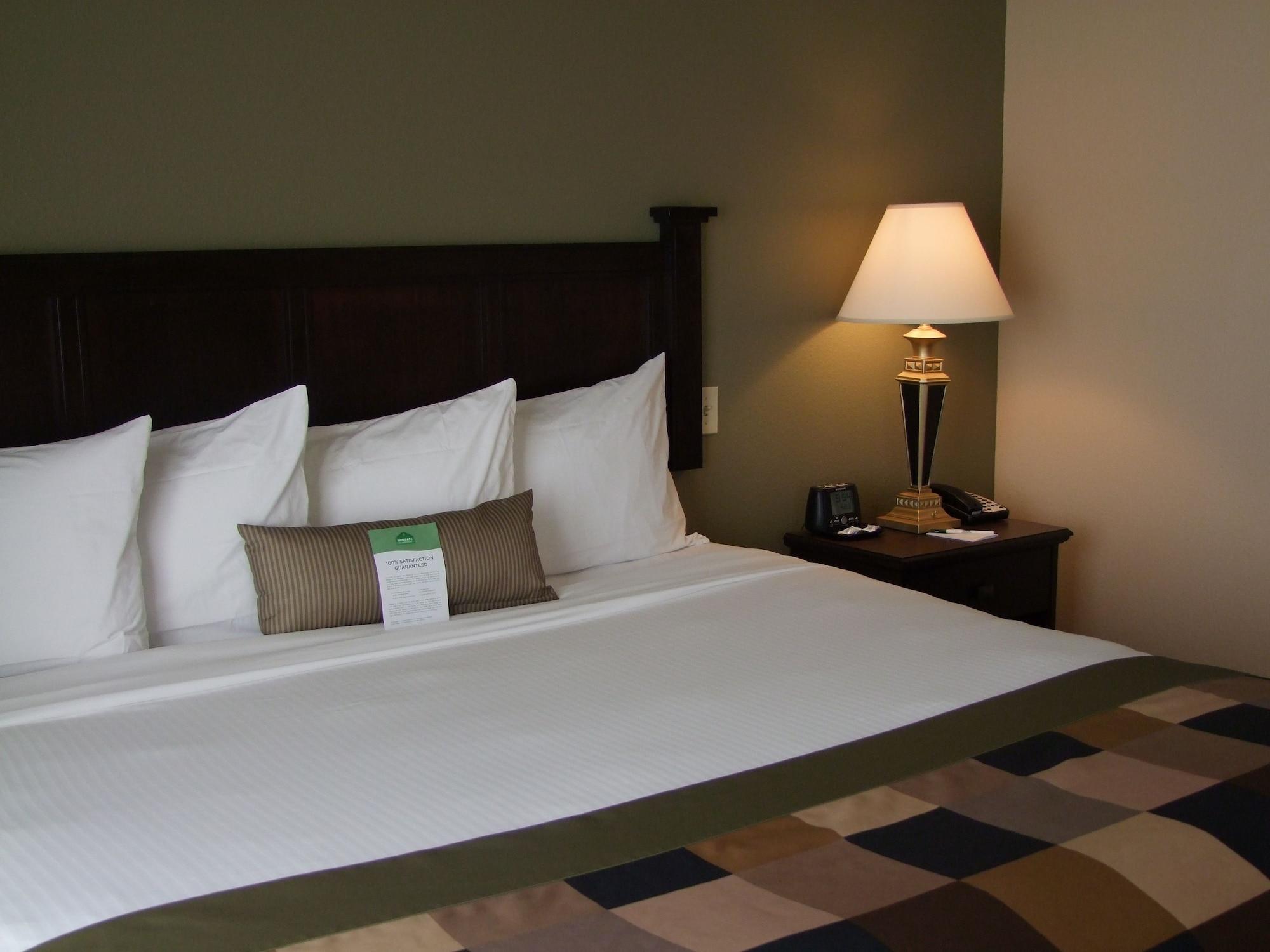 Wingate By Wyndham - Complimentary Area Shuttle Hotel 3*