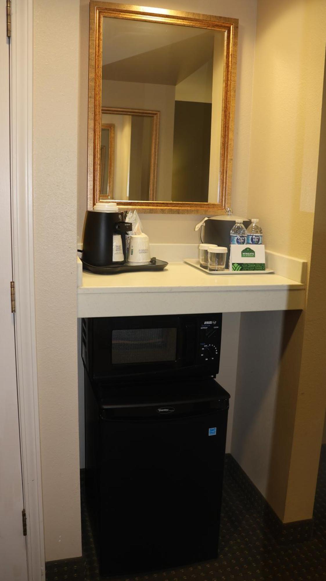 Wingate By Wyndham - Complimentary Area Shuttle Hotel Peoria